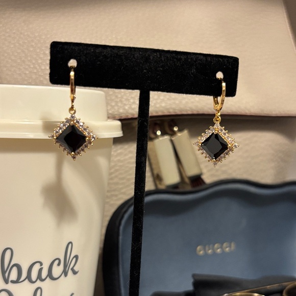 Jewelry - Black and Gold Drop Earrings